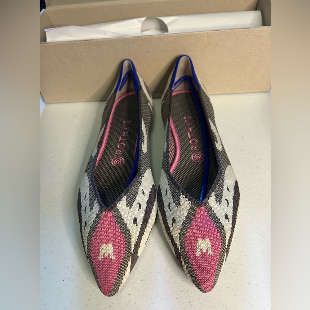 Rothy’s The Point Moroccan Rose Pattern Knit Flats Size 9.5